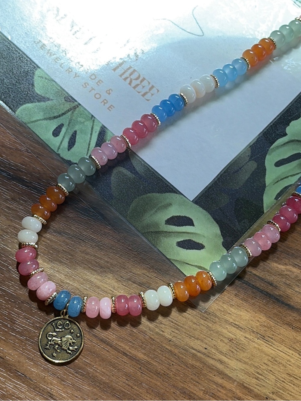 JADE NECKLACE - Picture 3 of 4